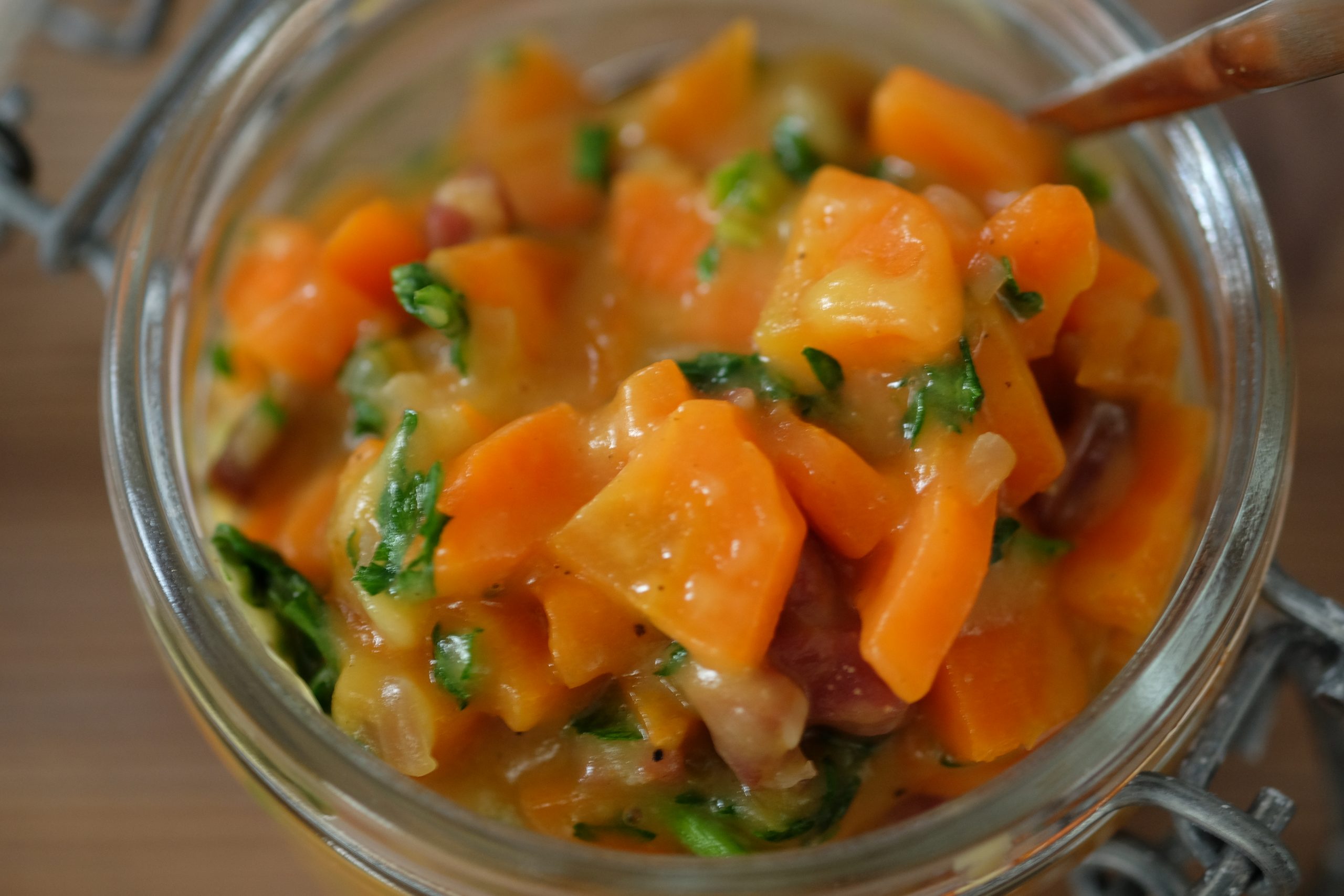 Karotten-Gemüse, Speck, Zwiebel, frische Petersilie | Rocking-Cook